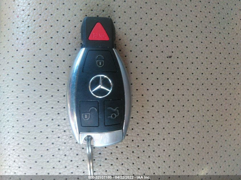 2014 MERCEDES-BENZ C-CLASS C 250 LUXURY WDDGF4HBXEG232913