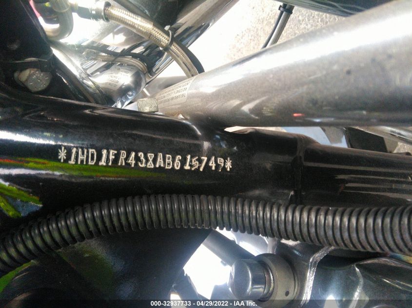 2010 HARLEY-DAVIDSON FLHRC 1HD1FR438AB615749