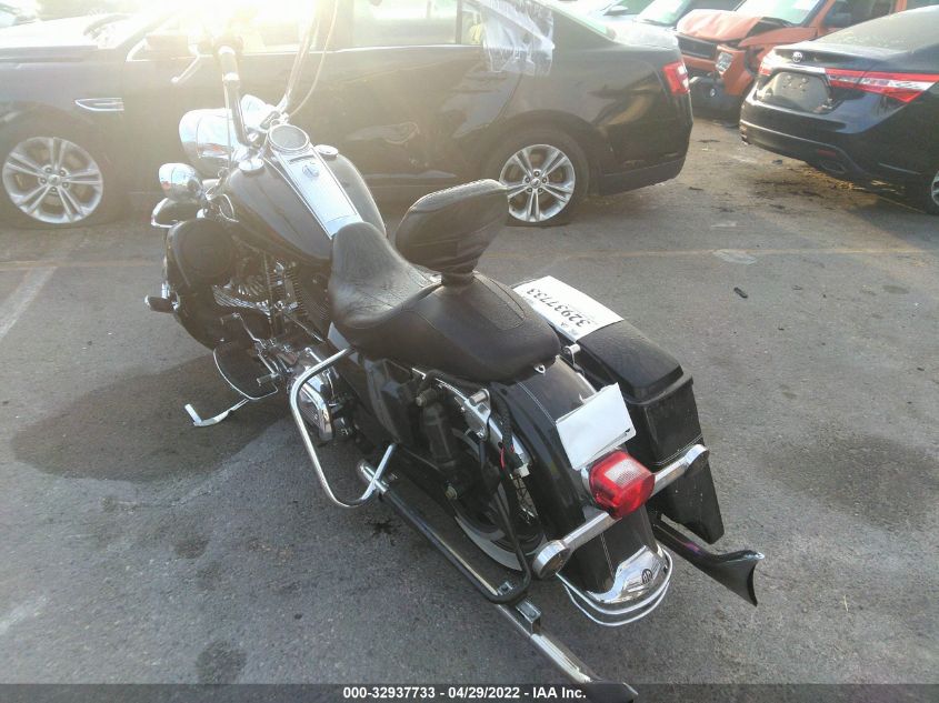 2010 HARLEY-DAVIDSON FLHRC 1HD1FR438AB615749