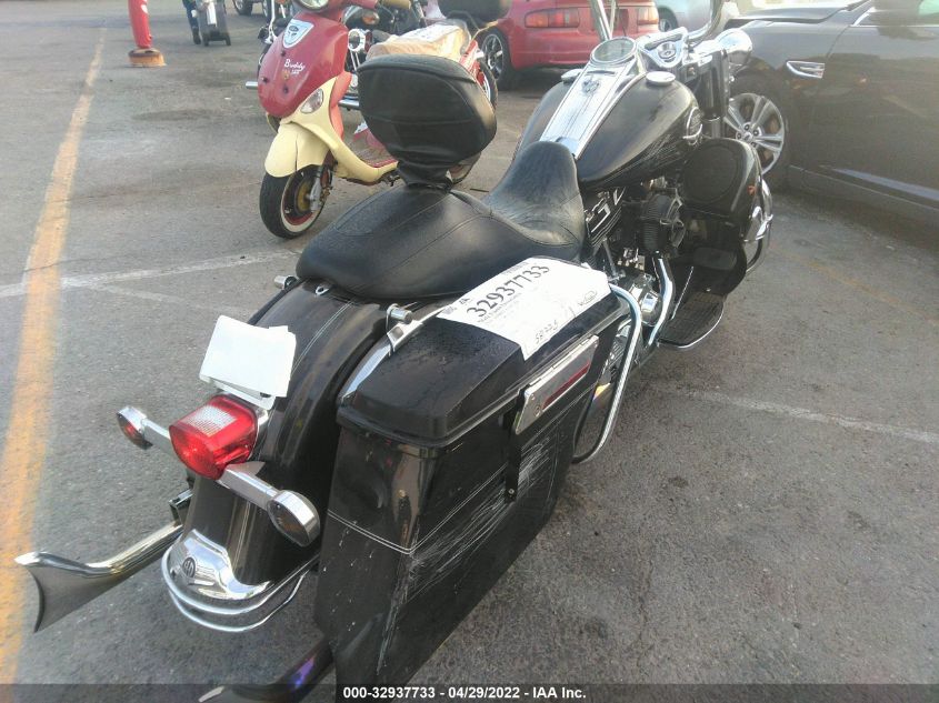 2010 HARLEY-DAVIDSON FLHRC 1HD1FR438AB615749