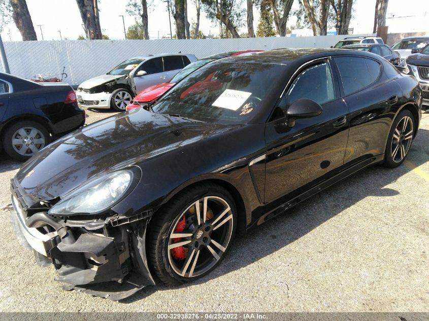 2013 PORSCHE PANAMERA GTS WP0AF2A72DL076558