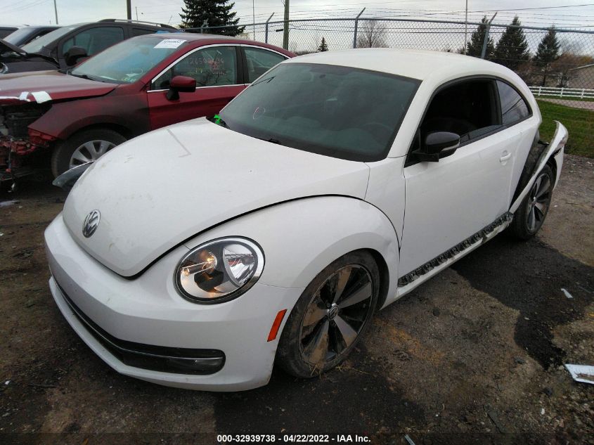 2013 VOLKSWAGEN BEETLE COUPE 2.0T TURBO 3VW4A7AT2DM657401