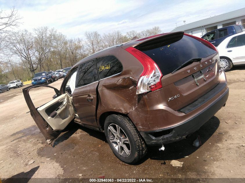 2013 VOLVO XC60 T6 YV4902DZ5D2414670