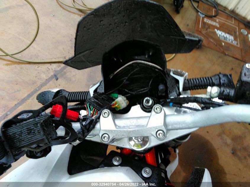 2016 KTM RC 390 MD2JGJ400GC280280