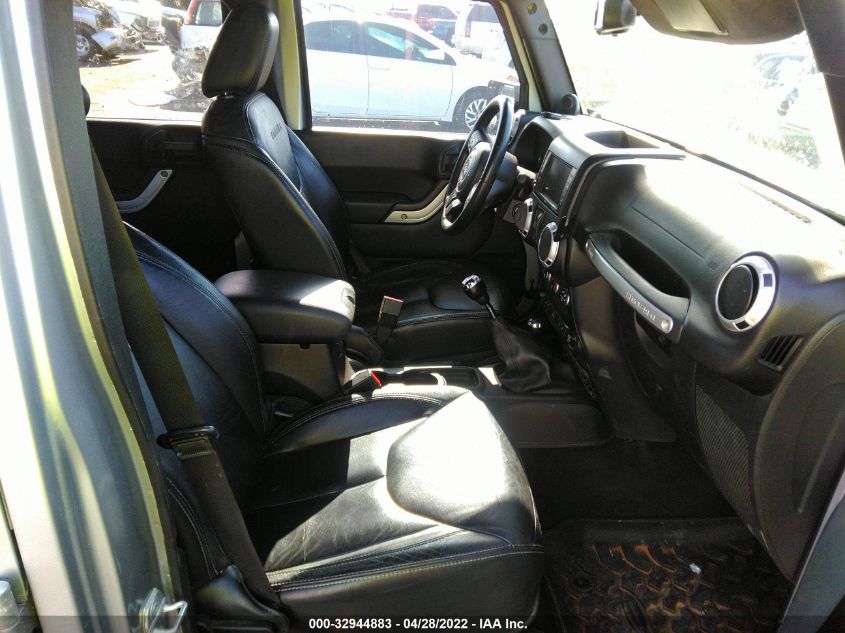 2014 JEEP WRANGLER UNLIMITED SAHARA 1C4BJWEG7EL118664