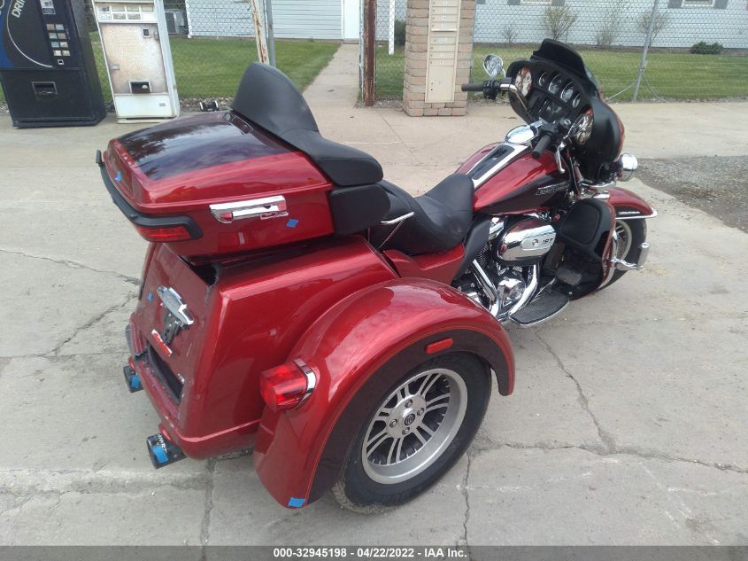 2018 HARLEY-DAVIDSON FLHTCUTG TRI GLIDE ULTRA 1HD1MAD17JB856370