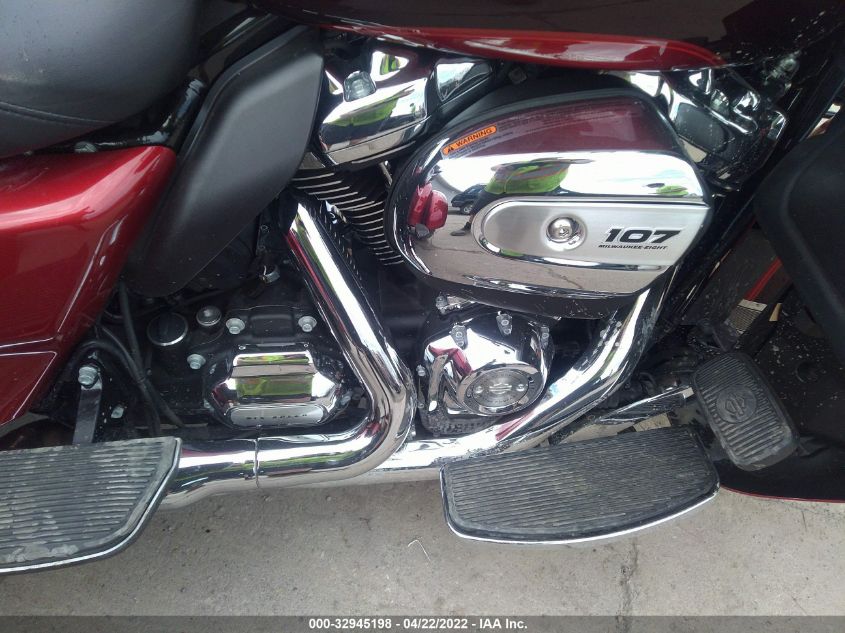 2018 HARLEY-DAVIDSON FLHTCUTG TRI GLIDE ULTRA 1HD1MAD17JB856370