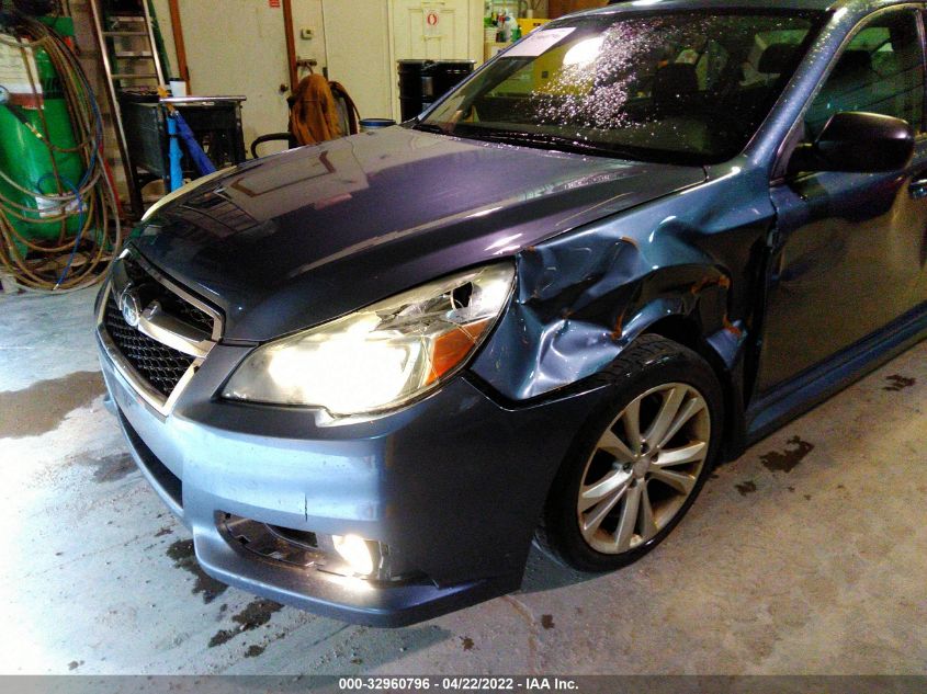2014 SUBARU LEGACY 2.5I 4S3BMCA60E3019901