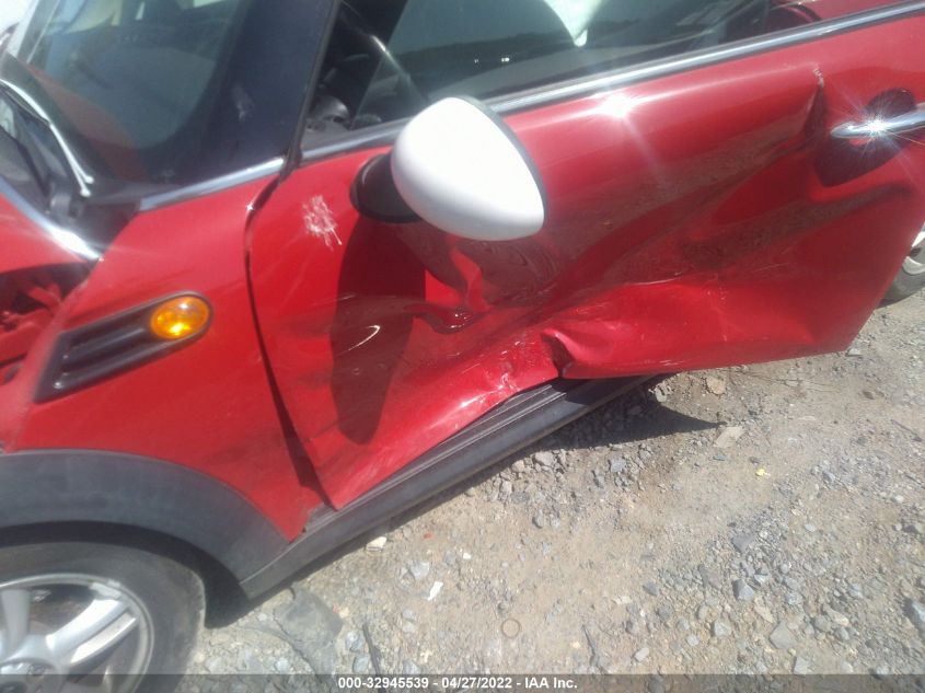 2013 MINI COOPER HARDTOP WMWSU3C50DT689223