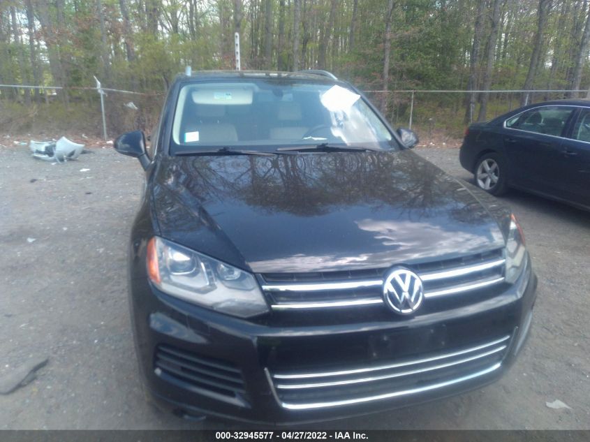 2013 VOLKSWAGEN TOUAREG EXEC WVGEP9BP1DD005282