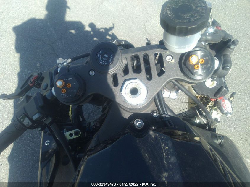 2018 YAMAHA YZFR1 JYARN39E6JA003937