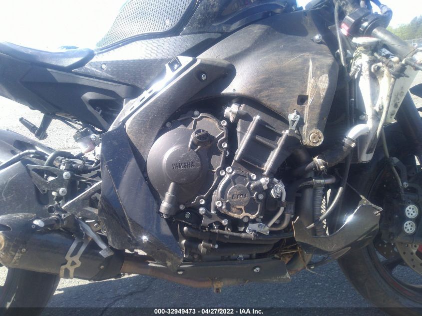 2018 YAMAHA YZFR1 JYARN39E6JA003937