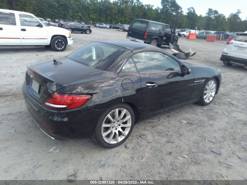 2017 MERCEDES-BENZ SLC SLC 300 WDDPK3JA4HF132226