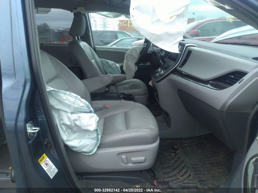 2017 TOYOTA SIENNA XLE AUTO ACCESS 5TDYZ3DC5HS799782
