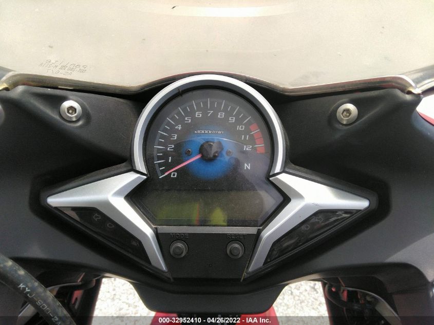 2012 HONDA CBR250 R MLHMC4102C5202096