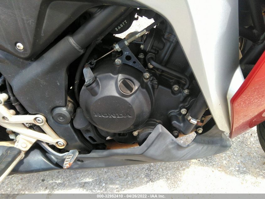2012 HONDA CBR250 R MLHMC4102C5202096
