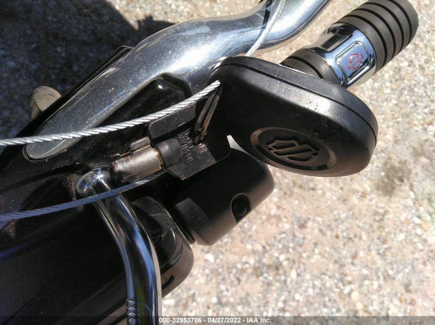 2021 HARLEY-DAVIDSON FLTRX 1HD1KHC14MB614205