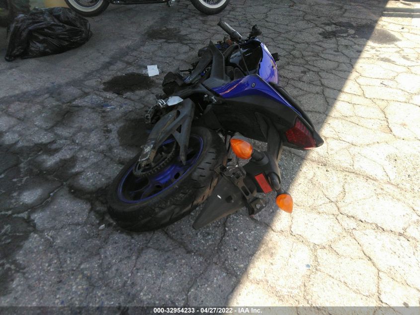 2019 YAMAHA YZFR3 MH3RH17Y4KK001145