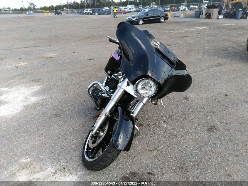 2021 HARLEY-DAVIDSON FLHX 1HD1KBC14MB620471