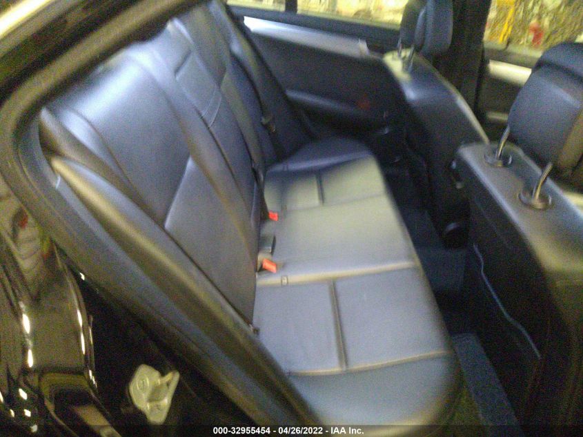 2013 MERCEDES-BENZ C-CLASS C 300 WDDGF8AB3DG147461