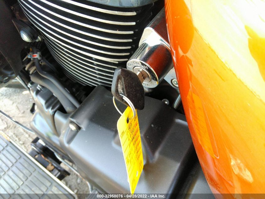2017 SUZUKI VL1500 JS1VY56A1H2100209