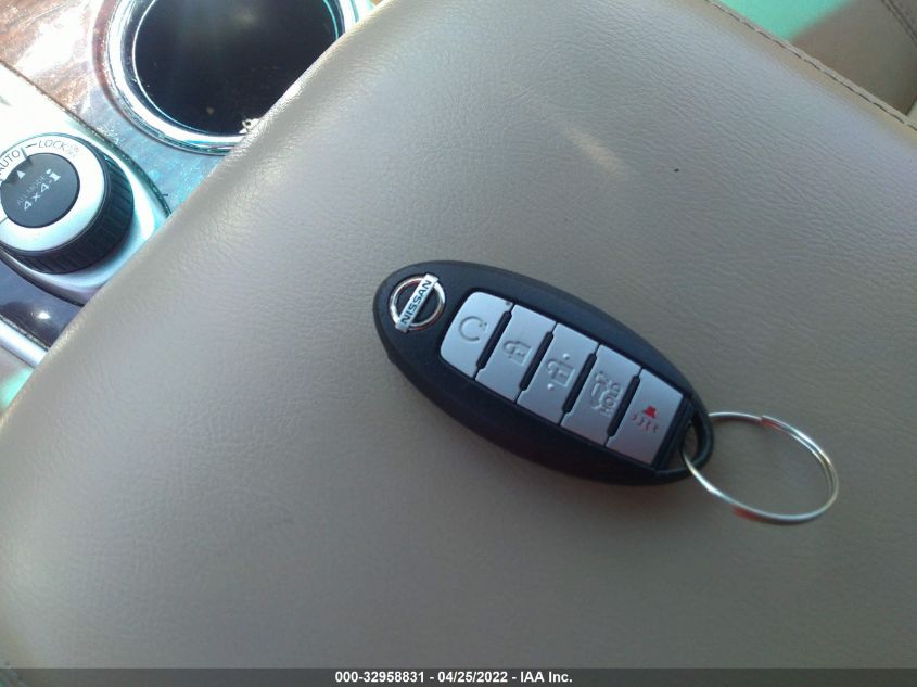 2014 NISSAN PATHFINDER SL 5N1AR2MM1EC658821