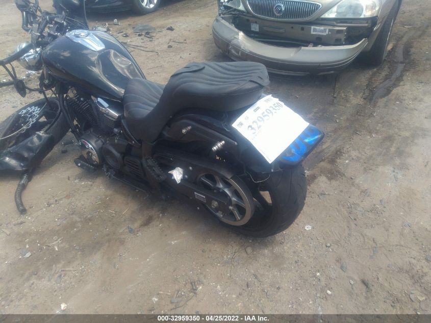 2011 YAMAHA XVS1300 CU JYAVP33E3BA003638