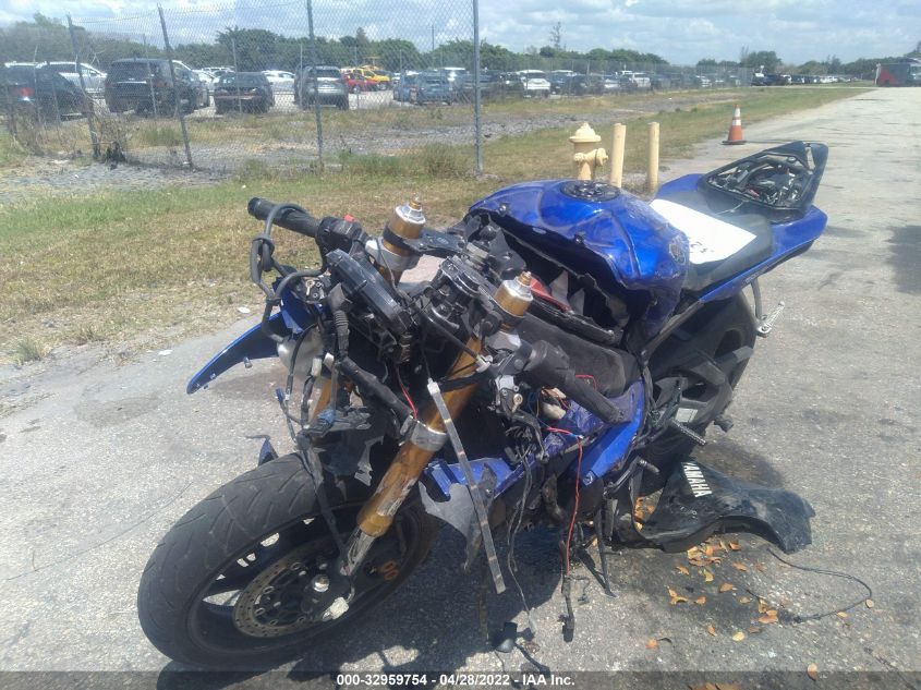 2009 YAMAHA YZFR6 JYARJ16E99A011921