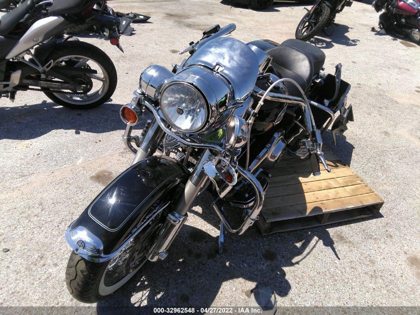 2009 HARLEY-DAVIDSON FLHRC 1HD1FR41X9Y624394