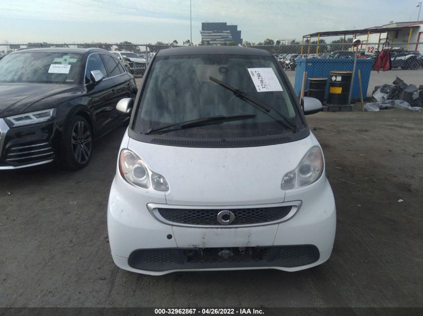 2015 SMART FORTWO PASSION/PURE WMEEJ3BA3FK808691