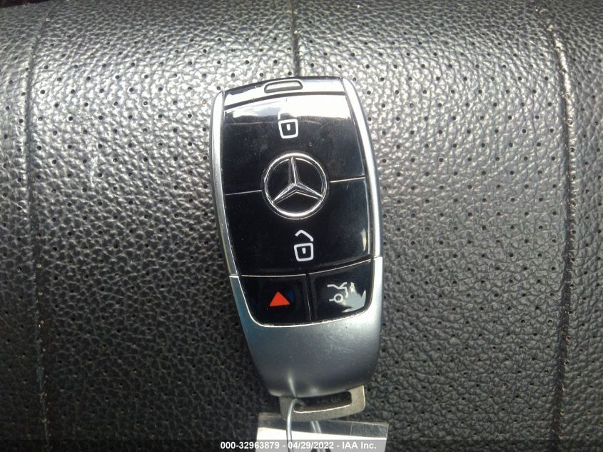 2017 MERCEDES-BENZ E-CLASS E 300 WDDZF4JB2HA038550