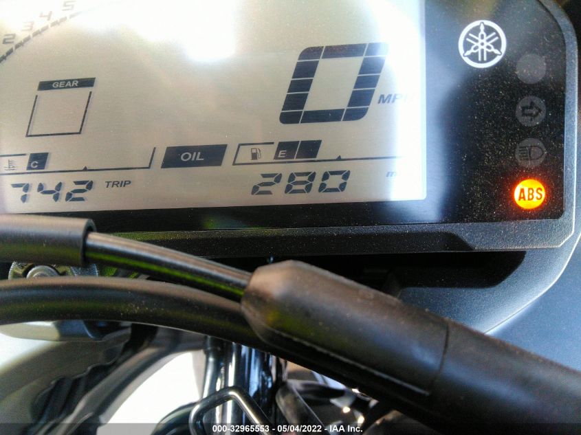 2022 YAMAHA YZFR3 A MH3RH18Y3NK008381