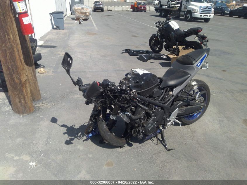 2021 YAMAHA YZFR3 A MH3RH18Y0MK006926