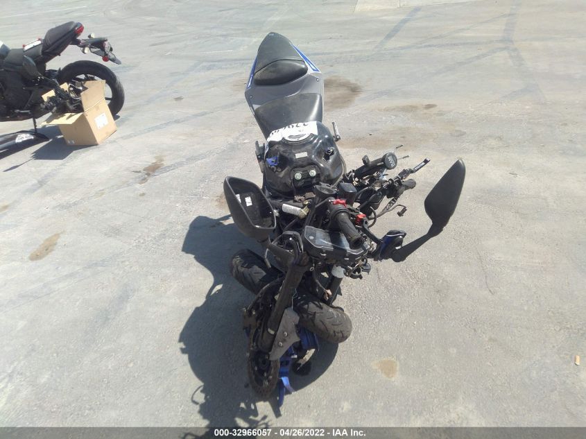 2021 YAMAHA YZFR3 A MH3RH18Y0MK006926