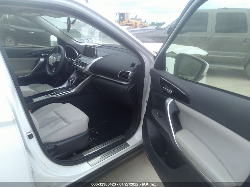 2018 MITSUBISHI ECLIPSE CROSS SE/SEL JA4AT5AA2JZ058098