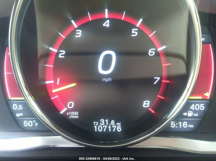 2016 VOLVO XC60 T6 YV4902RK5G2788552