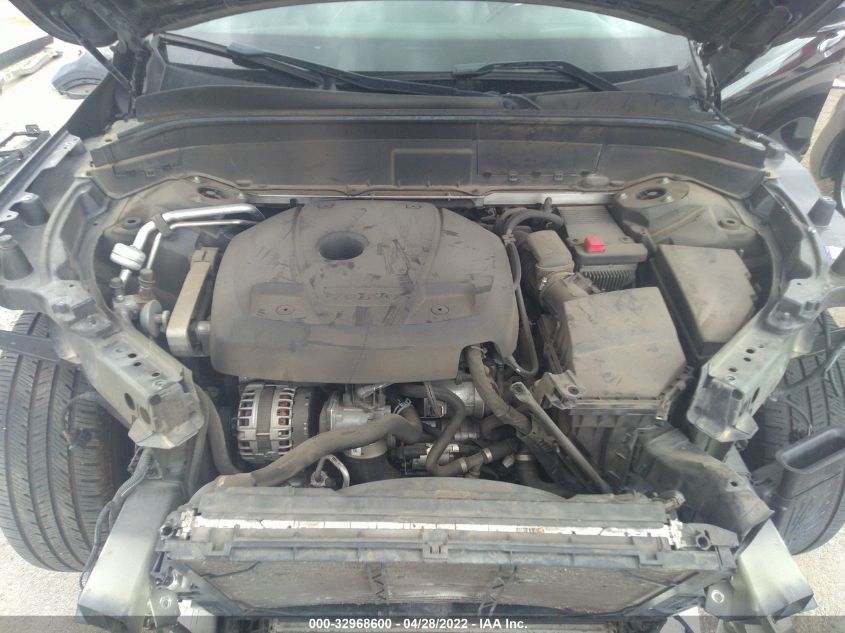 2017 VOLVO XC90 MOMENTUM YV4A22PK7H1145573