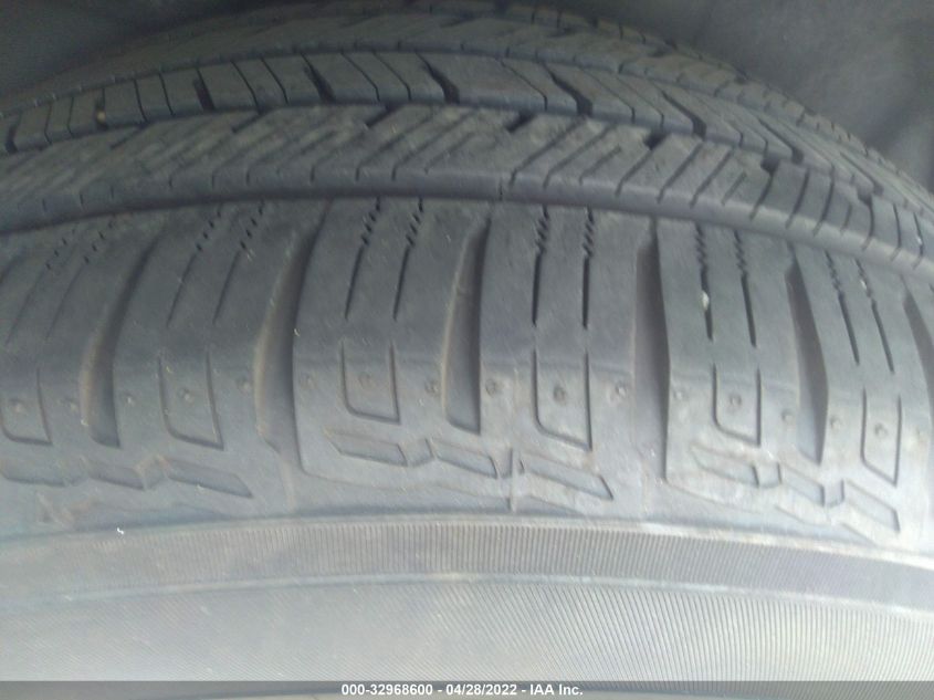 2017 VOLVO XC90 MOMENTUM YV4A22PK7H1145573