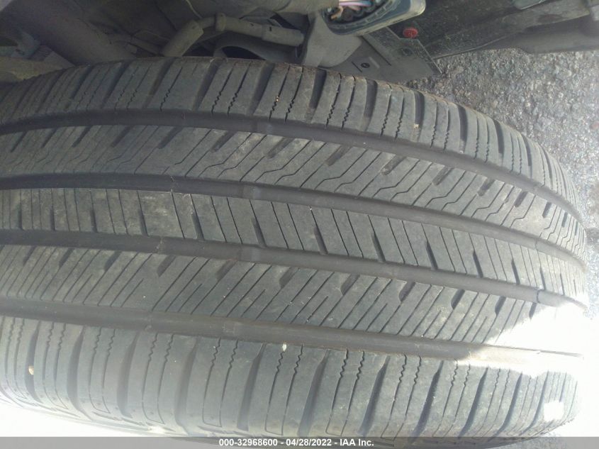 2017 VOLVO XC90 MOMENTUM YV4A22PK7H1145573