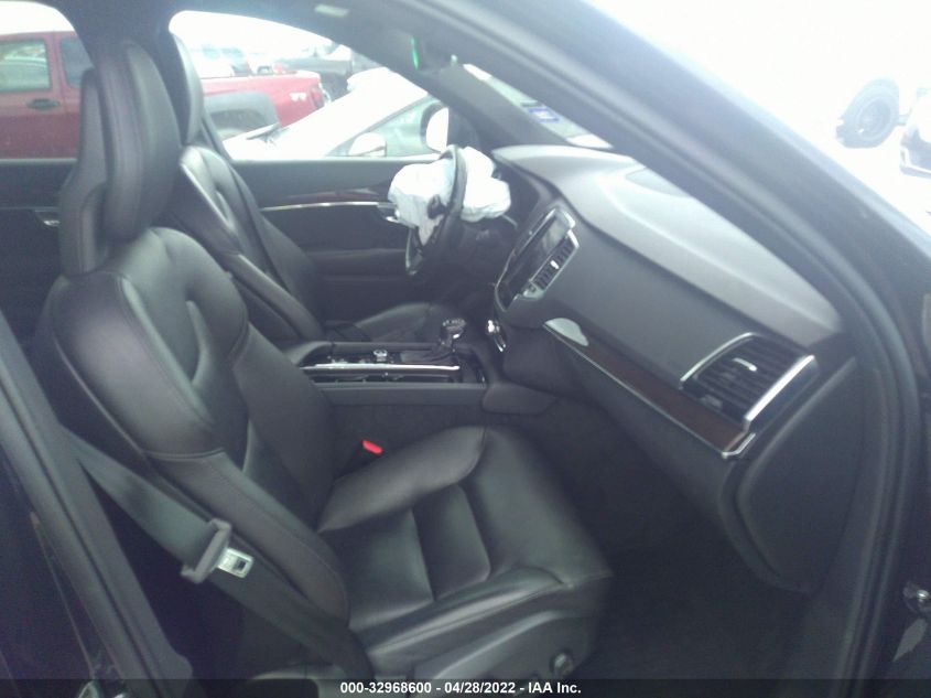 2017 VOLVO XC90 MOMENTUM YV4A22PK7H1145573