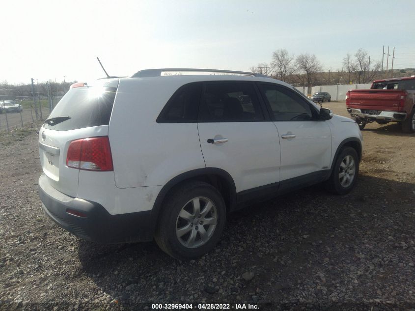 2013 KIA SORENTO LX 5XYKTDA2XDG368726