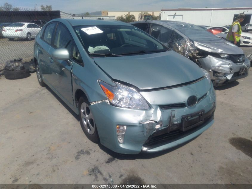 2015 TOYOTA PRIUS FOUR JTDKN3DU2F1956849