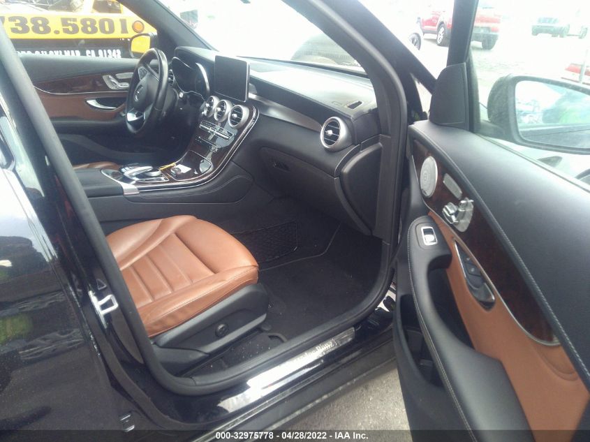2017 MERCEDES-BENZ GLC GLC 300 WDC0G4JBXHF119101