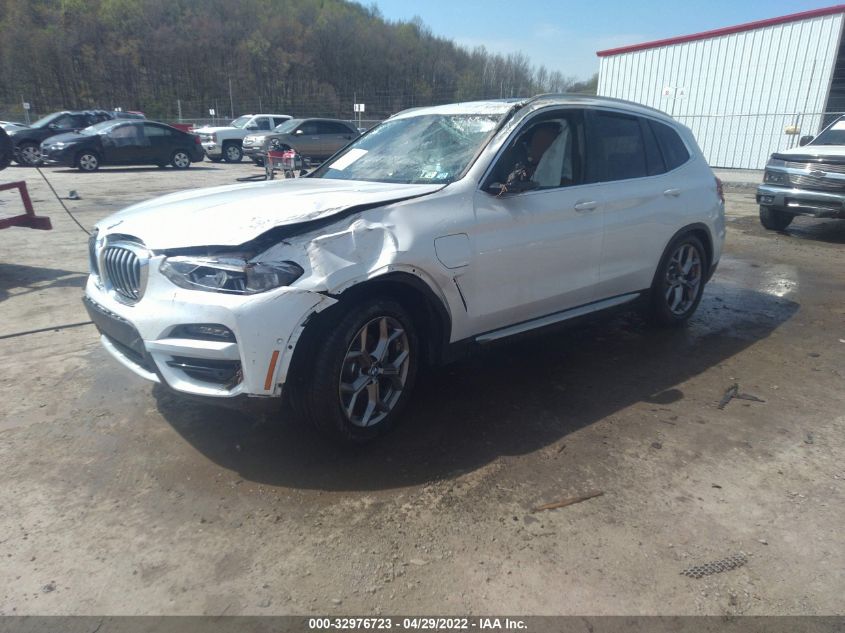 2021 BMW X3 XDRIVE30E 5UXTS1C05M9H02374
