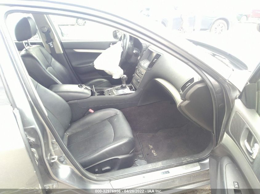 2015 INFINITI Q40 JN1CV6AR6FM651264