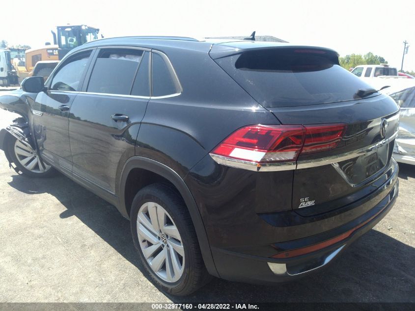 2020 VOLKSWAGEN ATLAS CROSS SPORT 2.0T SE W/TECHNOLOGY 1V26C2CAXLC203139