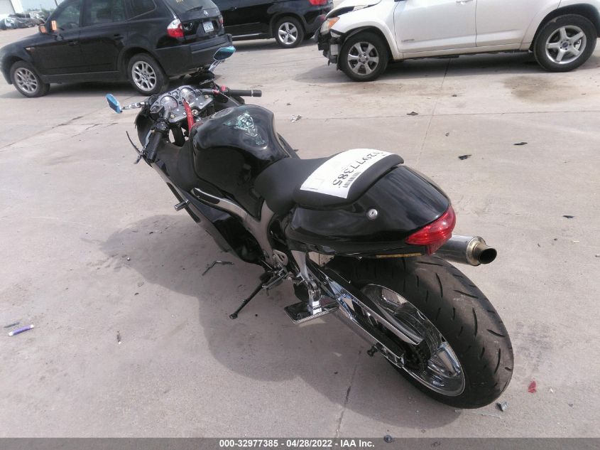 2005 SUZUKI GSX1300 RK5 JS1GW71A652100638