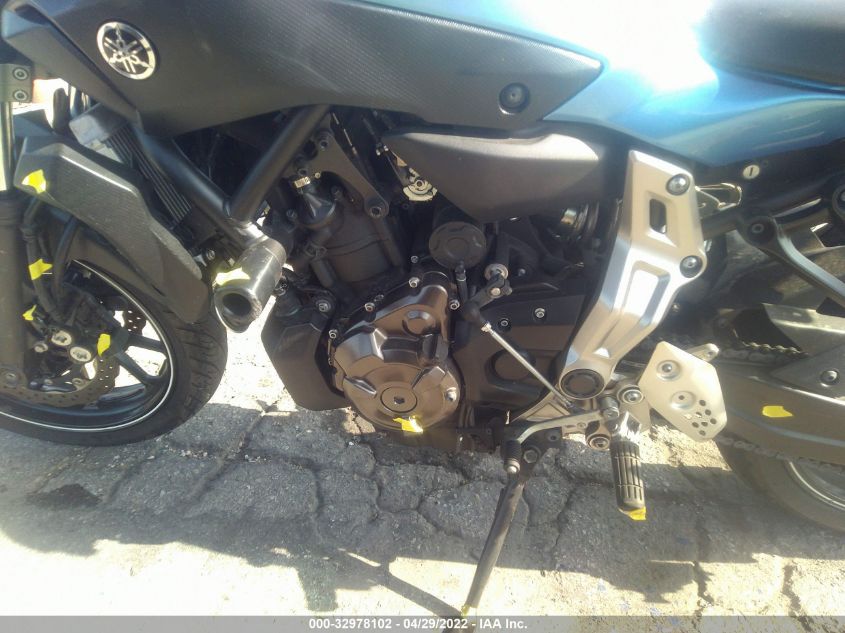 2017 YAMAHA FZ07 C JYARM06Y7HA003956