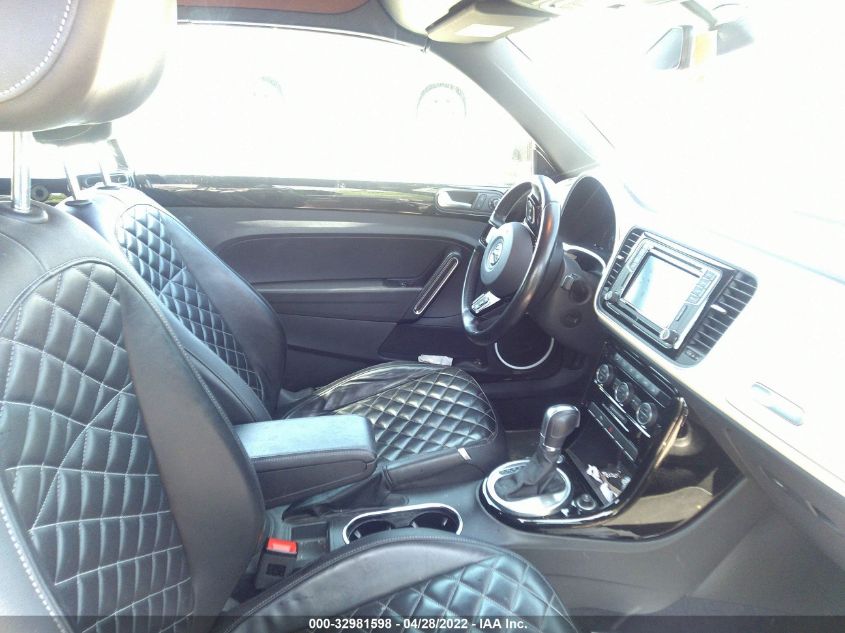 2019 VOLKSWAGEN BEETLE CONVERTIBLE S/SE 3VW5DAAT1KM503056
