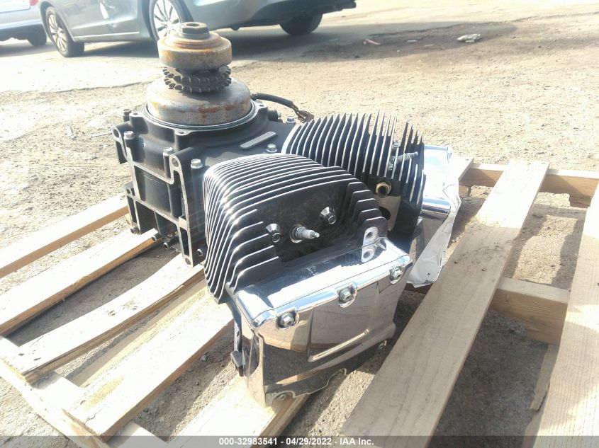 2004 HARLEY-DAVIDSON FXDWGI ENGINE GPW4317611